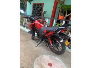 Me ofrezco como mensajero en moto